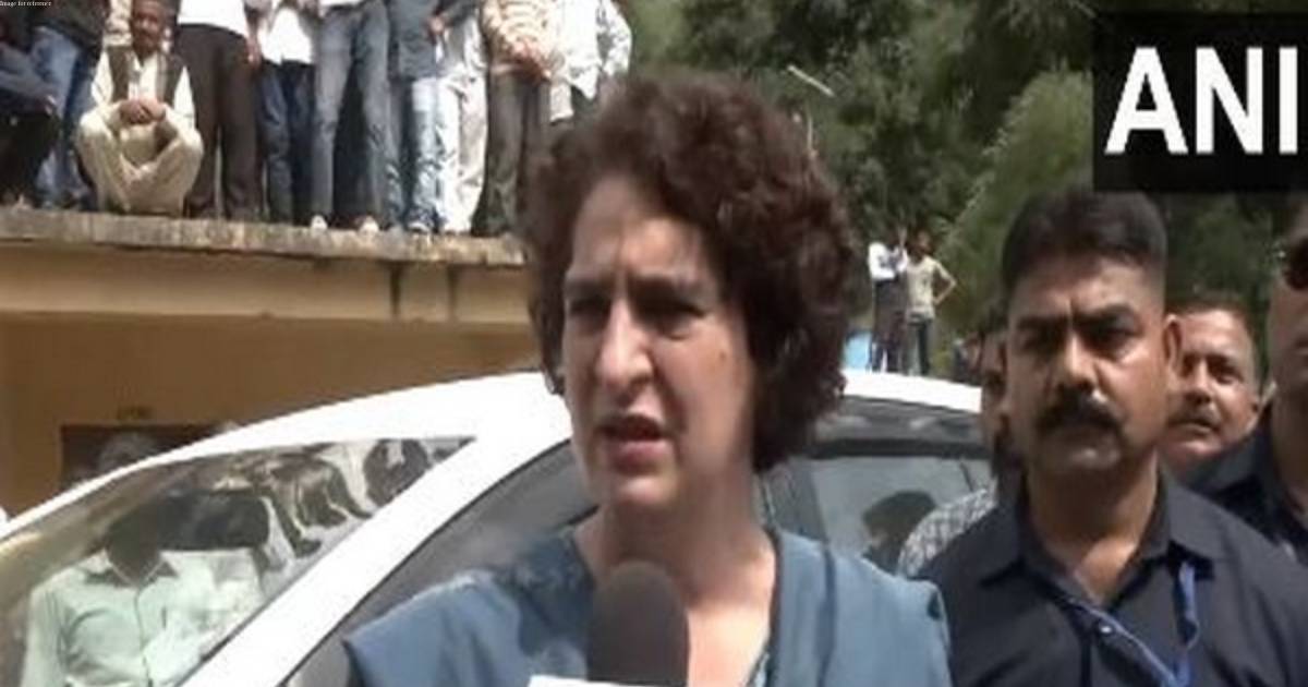“Who should be helped..farmers here or in US”: Priyanka Gandhi slams Centre’s decision to reduce tariff on American apples